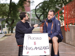  100  AMIGOS 
