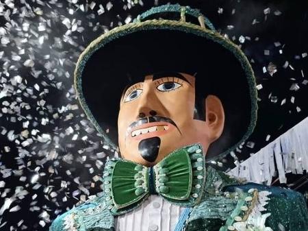 Rafaela Mendes/Homem da Meia Noite no Instagram