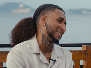  MARIA VAI COM OS OUTROS 