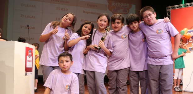 Alunos da Escola Estadual Prof Astor Vasques Lopes ganham prêmio em jornada de matemática