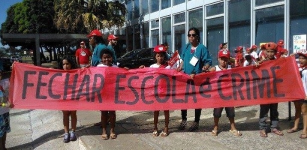 MST faz manifestação em frente ao MEC contra fechamento das escolas no campo