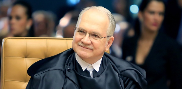 O ministro Edson Fachin pediu vista no processo de descriminalizaÃ§Ã£o de drogas e adiou a decisÃ£o do STF