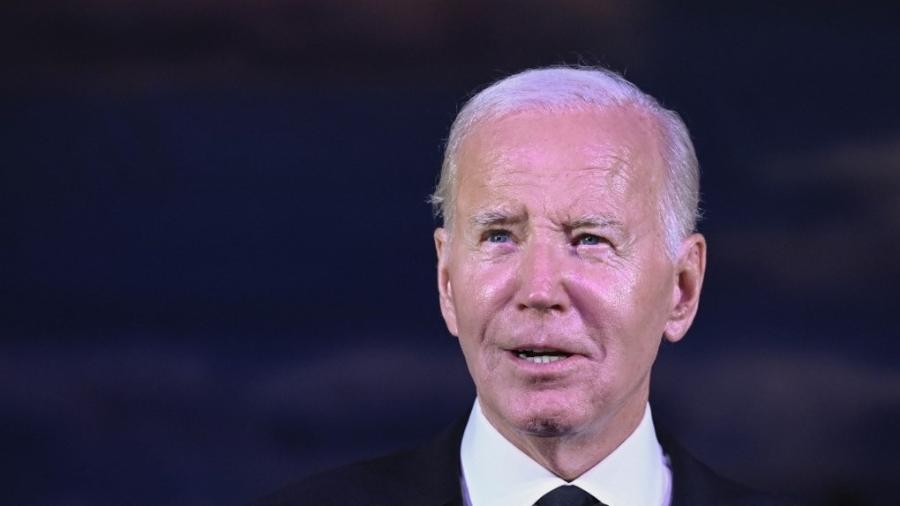 Joe Biden se diz 'indignado' com ataque a hospital em Gaza