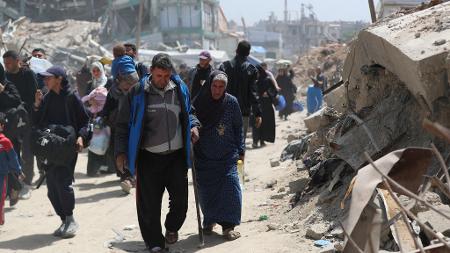  'Eu quero morrer': civis fogem em massa de ofensiva israelense em Gaza 