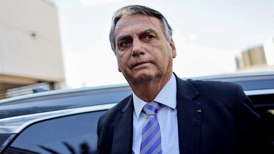 Bolsonaro posta novas multas após condenação e apoiadores oferecem Pix