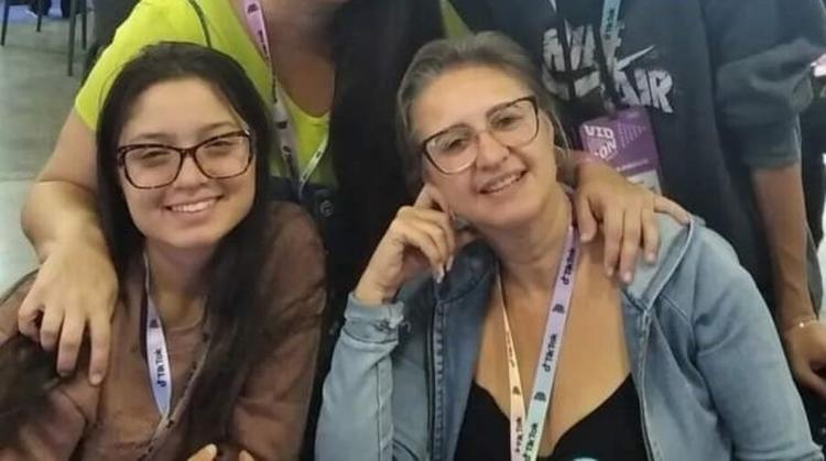 Mulheres que estavam no helicóptero desaparecido, Letícia Ayumi Rodzewics Sakumoto, 20 anos, e a mãe dela, Luciana Rodzewics, 46 anos - Foto: Reprodução/Instagram