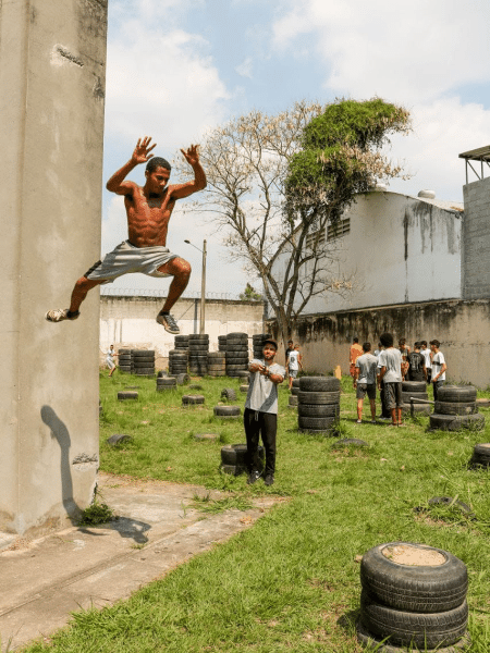 Assistido - Thyago Melo