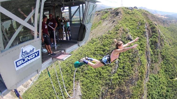 Martha publicava fotos de viagens, como na Nova Zel&acirc;ndia, antes de assumir cargos no governo