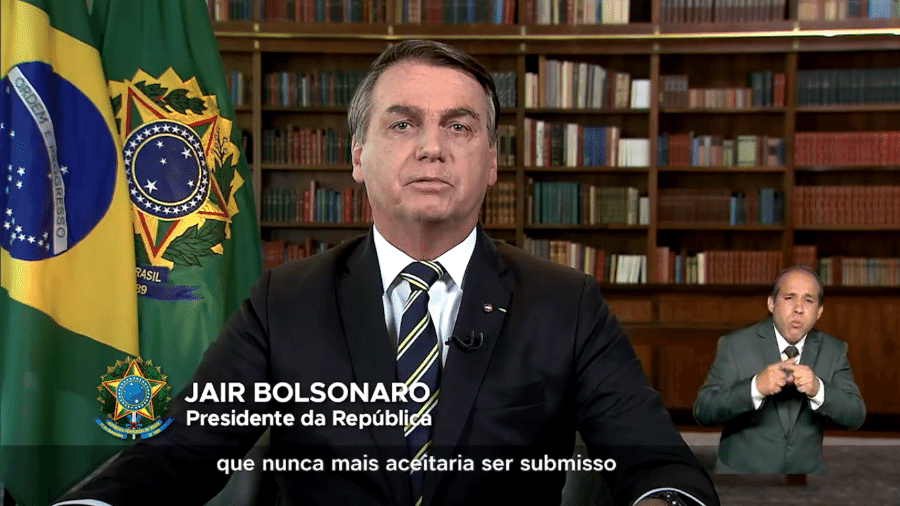 Bolsonaro venera 64, mira 22 e ignora o presente - 08/09/2020 - UOL Notícias