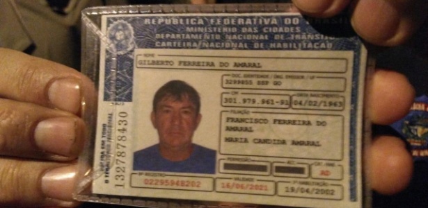 Carteira de motorista do servidor público Gilberto Ferreira Amaral, que atirou e matou o prefeito de Itumbiara