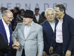 PT transforma convenção de Haddad num palco para Lula