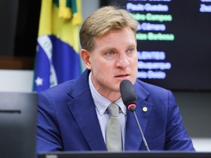 Relator de comissão da Câmara que apura acidente da Voepass quer esclarecimentos do prefeito de Cascavel. Foto: Vinicius Loures/Câmara dos Deputados Relator de comissão da Câmara que apura acidente da Voepass quer esclarecimentos do prefeito de Cascavel. Foto: Vinicius Loures/Câmara dos Deputados