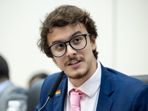 Região: UOL NEWS