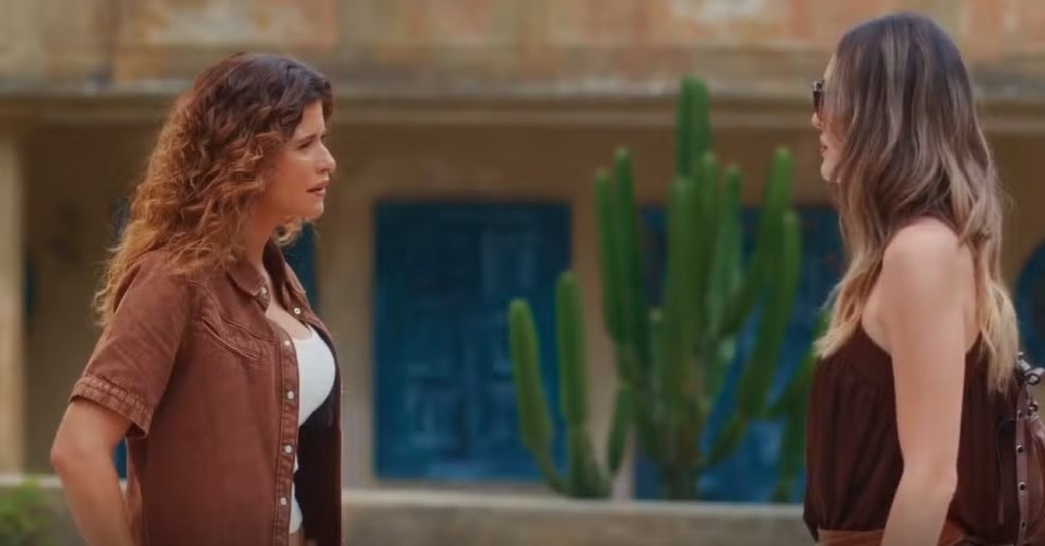 Agrado encara Naiane em cena de Coração Acelerado 